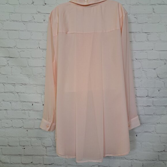 Chico's Peach Casual Button Up Shirt Size 3 - Picture 3 of 12